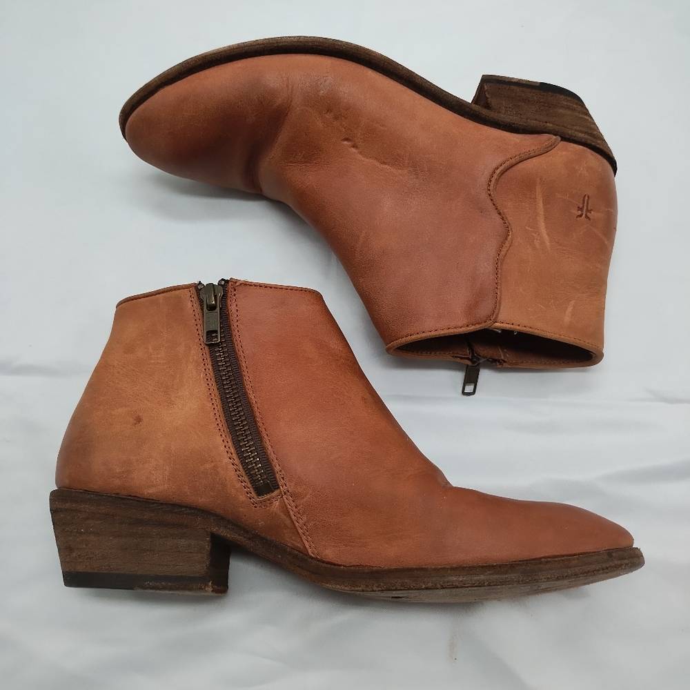 Frye Carson Piping Bootie Size 6.5